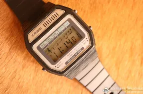 1980's Vintage Casio 82 H108 Melody Musical Alarm Digital LCD Watch