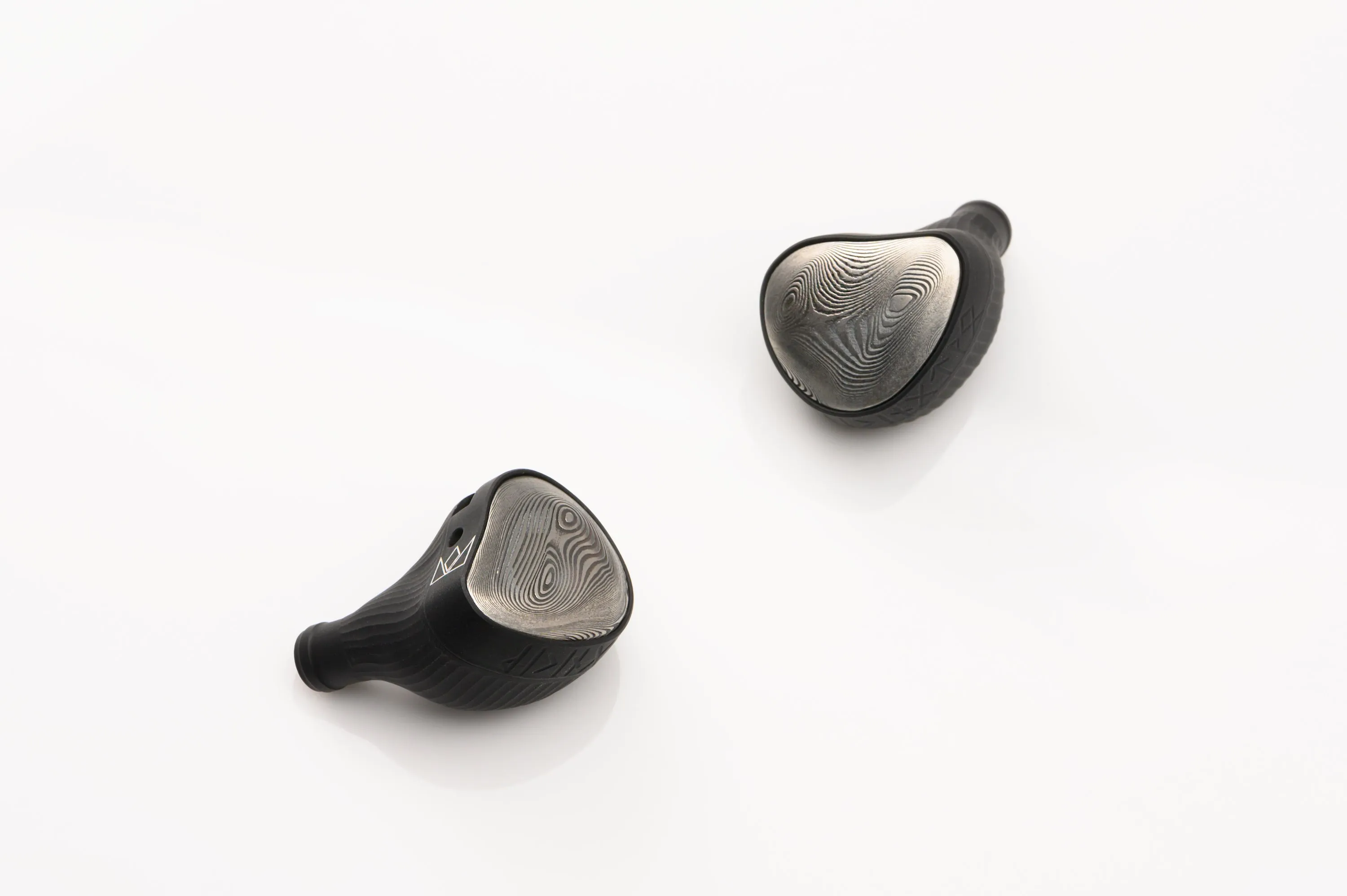 Noble Audio Viking Ragnar | Tribrid IEMs