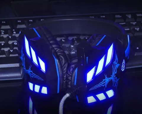 PRO | GAMER 2016 COSONIC GAMING HEADPHONES