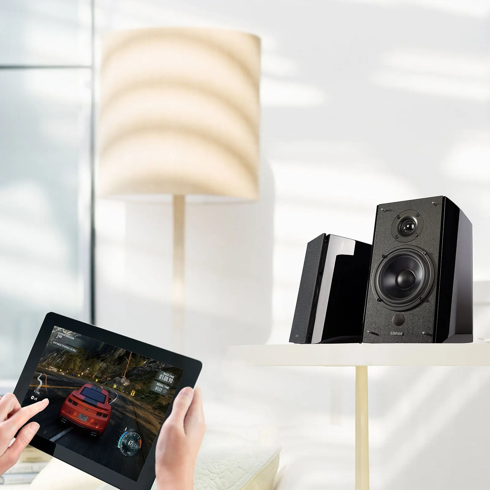 R2000DB Powered Bluetooth Bookshelf Speakers