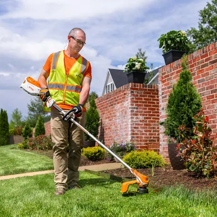 Stihl | FSA 86 R Battery Trimmer | w/ AP 500 S Battery & AL 301 charger (FSA86-AP500S-AL301-COMBO)