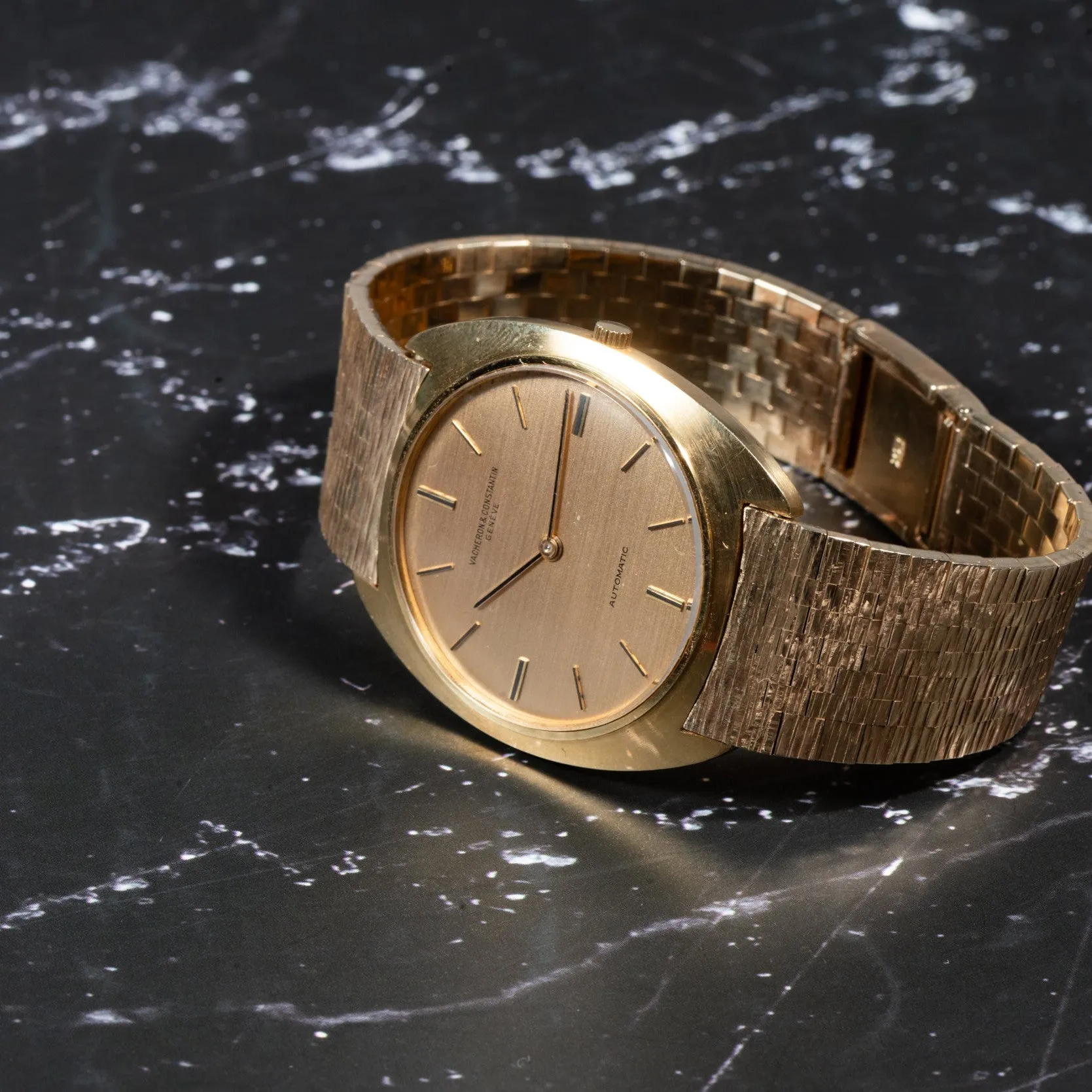 Vacheron Constantin Ultra Thin Cushion Case Integrated Bracelet